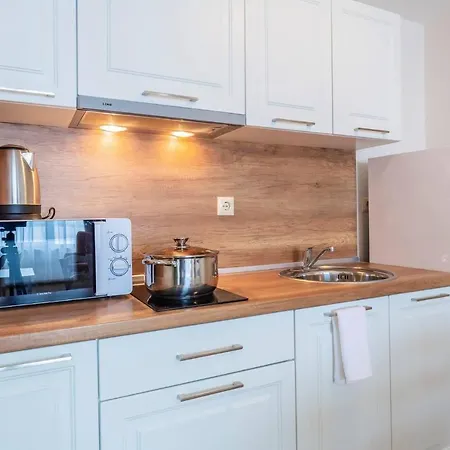 Apartment Гардения Палас